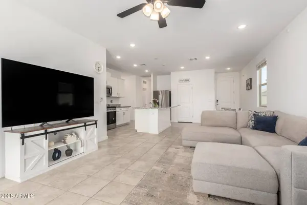 39985 W RIO LOBO Drive, Maricopa, AZ 85138