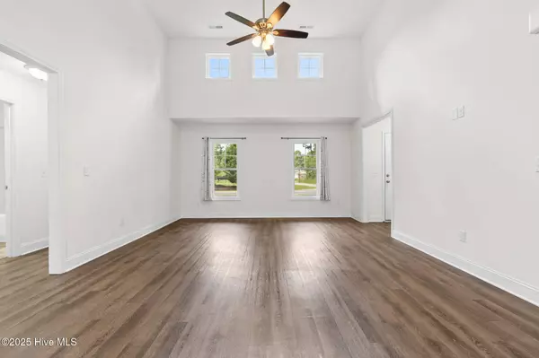 590 Boundary Loop RD NW, Calabash, NC 28467