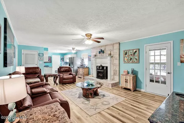 361 Country Club RD, Whiteville, NC 28472