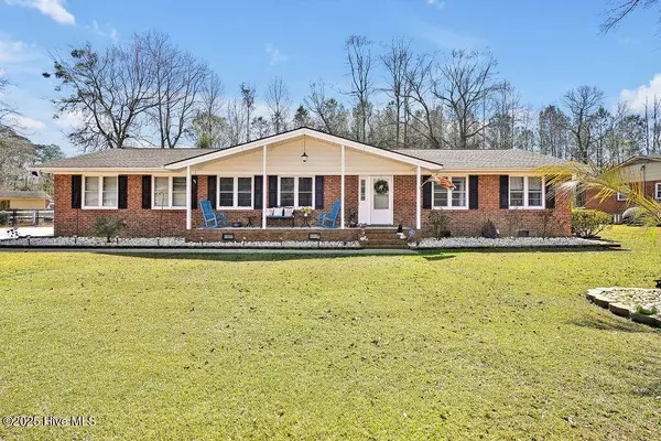 361 Country Club RD, Whiteville, NC 28472