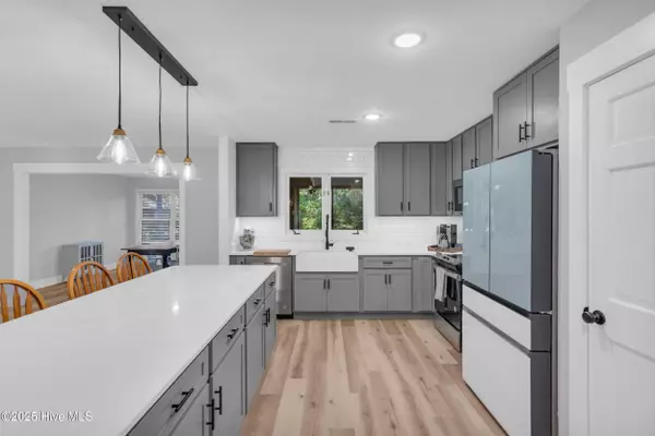 21 Carolina Shores Pkwy, Calabash, NC 28467