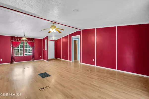 860 Ricefield Branch ST NE, Leland, NC 28451