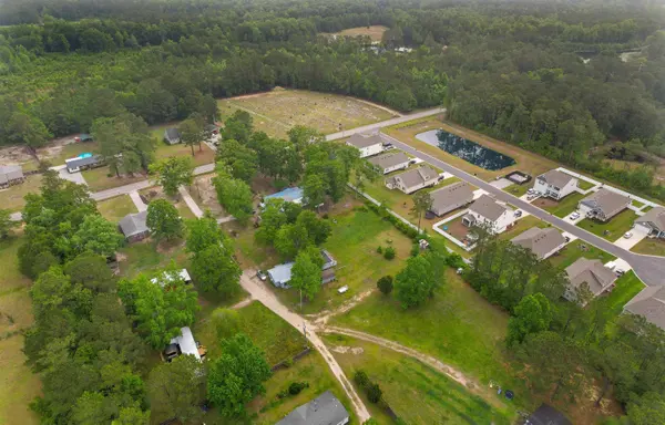 3238 Daisey Rd., Loris, SC 29569