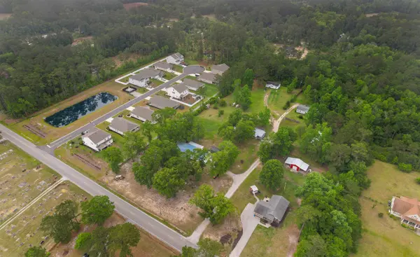 3238 Daisey Rd., Loris, SC 29569