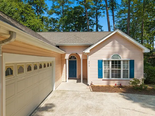2613 Brick Dr., Longs, SC 29568