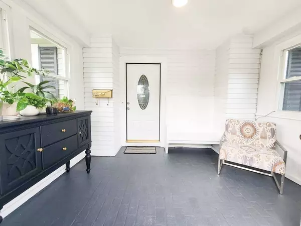 64 Salem St, Lawrence, MA 01843