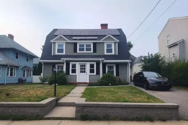 64 Salem St, Lawrence, MA 01843