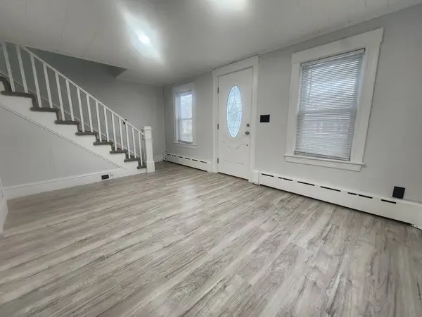 52 Glenwood Rd, Lynn, MA 01904
