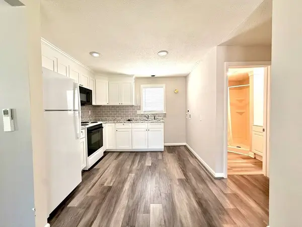 49-53 Fredonian #1, Shirley, MA 01464