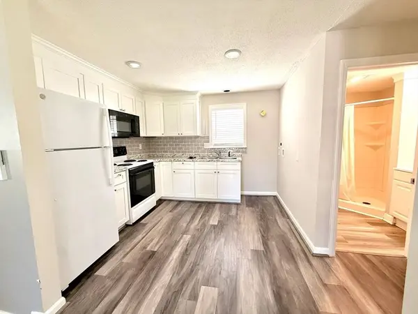 49-53 Fredonian #1, Shirley, MA 01464