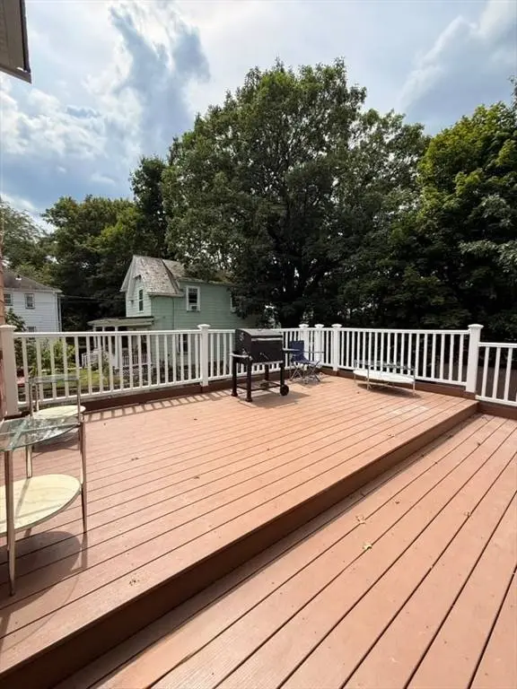 154 Marshalls St #1, Fitchburg, MA 01420