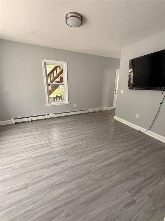 154 Marshalls St #1, Fitchburg, MA 01420