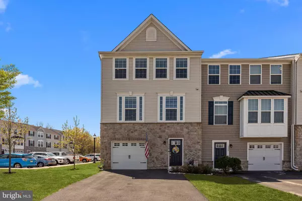 330 PIN OAK LN, Perkasie, PA 18944