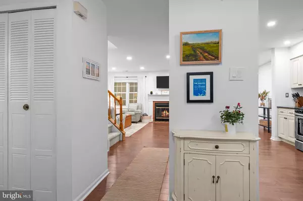 698 TOMLINSON LN, Yardley, PA 19067