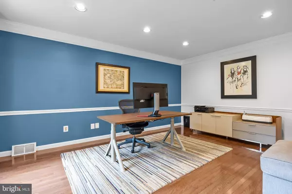 9 BANKERS DR, Washington Crossing, PA 18977