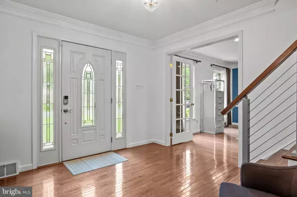 9 BANKERS DR, Washington Crossing, PA 18977