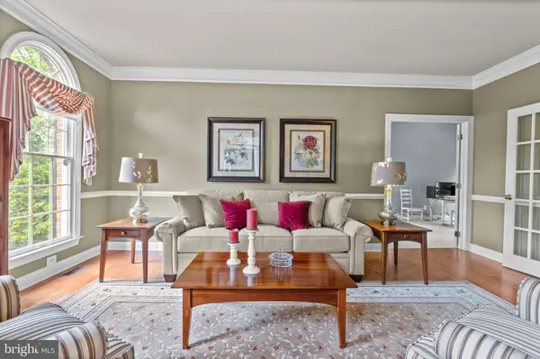 42 WOODSIDE LN, New Hope, PA 18938