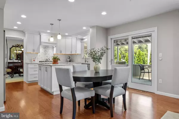 21 RONALD CIR, Oreland, PA 19075