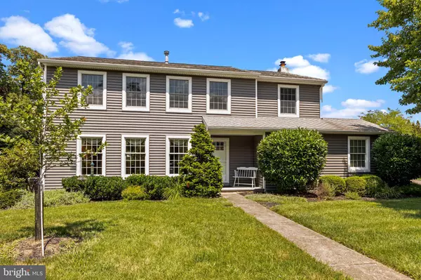 21 RONALD CIR, Oreland, PA 19075