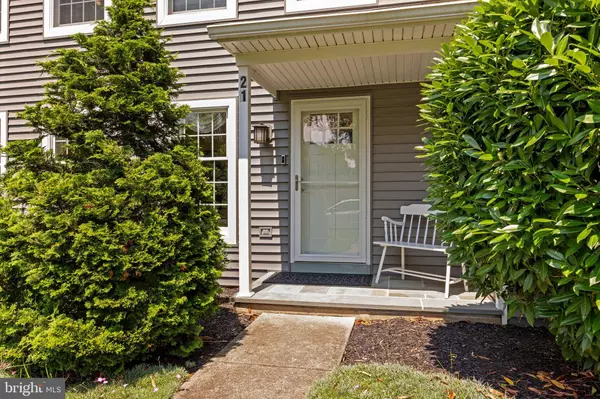 21 RONALD CIR, Oreland, PA 19075