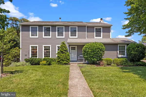 21 RONALD CIR, Oreland, PA 19075