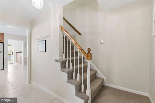 348 BURGUNDY LN, Newtown, PA 18940