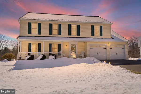 348 BURGUNDY LN, Newtown, PA 18940