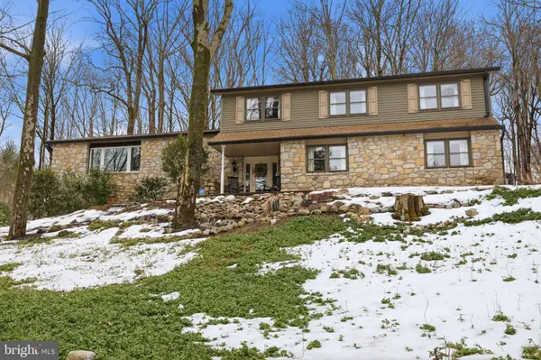 3066 CLOVERLY DR, Furlong, PA 18925