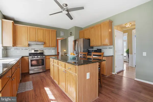 6 SUSANNA WAY, Newtown, PA 18940