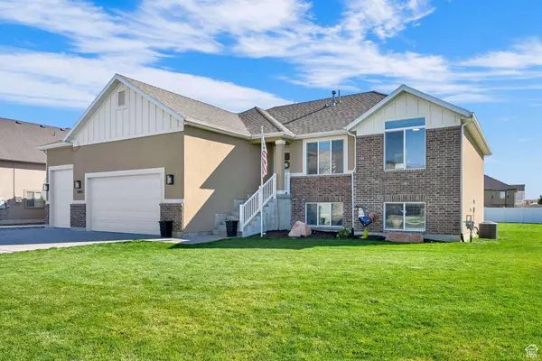 2405 W 2825 N, Farr West, UT 84404