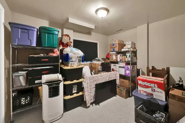 1034 THRUSHWOOD DR, Logan, UT 84321