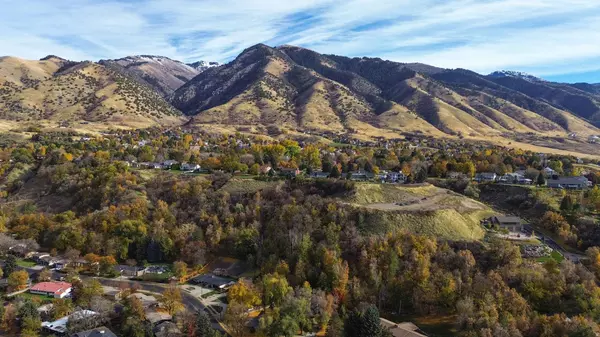 1034 THRUSHWOOD DR, Logan, UT 84321