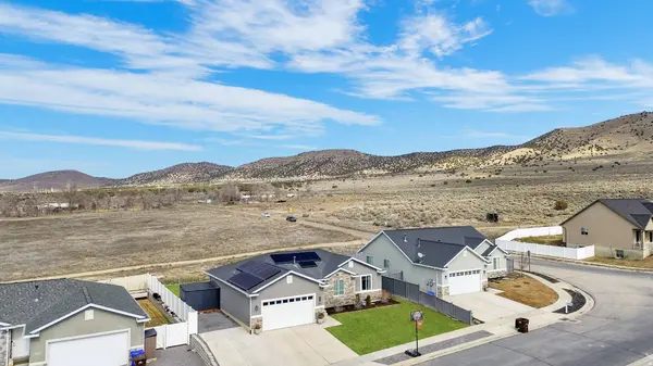 2681 E CLARKSTONE DR, Eagle Mountain, UT 84005