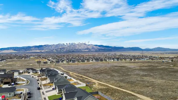 2681 E CLARKSTONE DR, Eagle Mountain, UT 84005