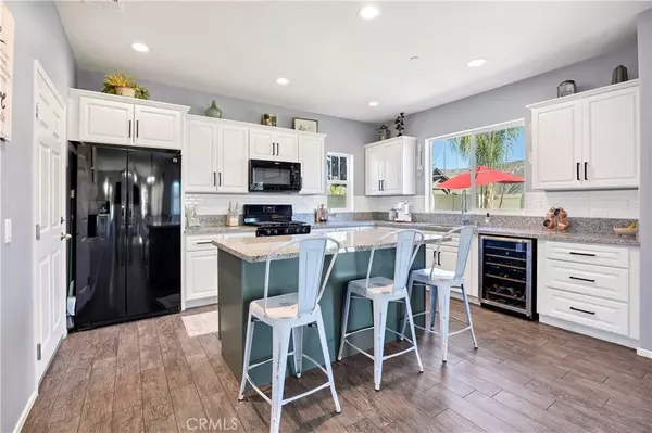 1665 Vibrant Gln, San Jacinto, CA 92582