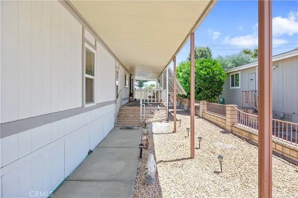 1298 Bishop, Hemet, CA 92545
