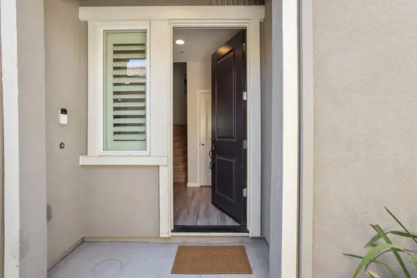 1952 Garden Farms AVE, Lathrop, CA 95330
