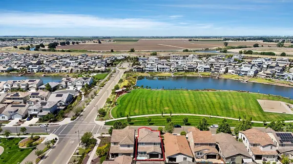 1952 Garden Farms AVE, Lathrop, CA 95330