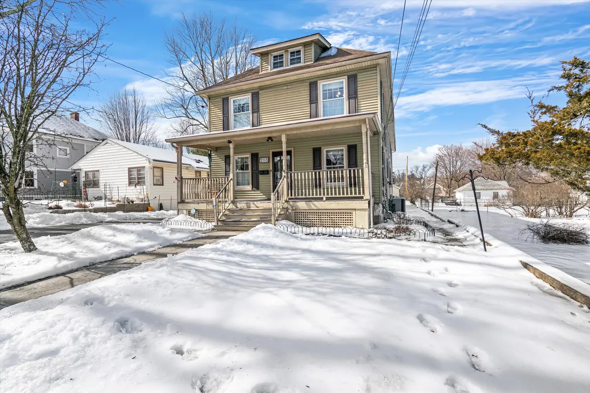 203 Highland Ave, Middletown, NY 10940-4759