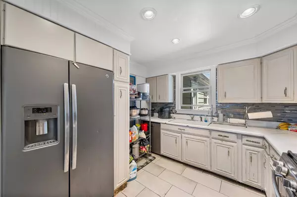 7 Roosevelt AVE, Middletown, NY 10940