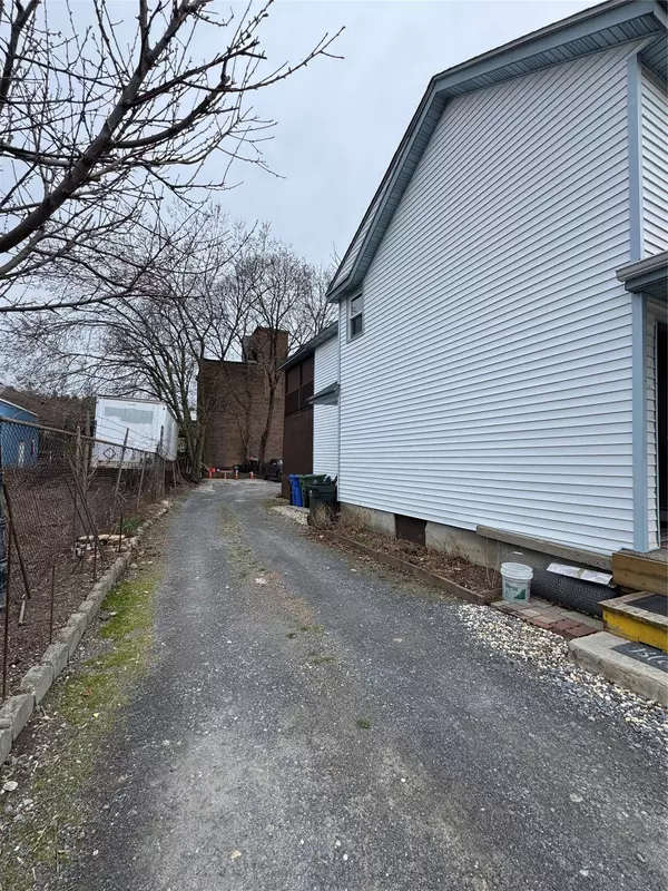 289 North ST, Middletown, NY 10940