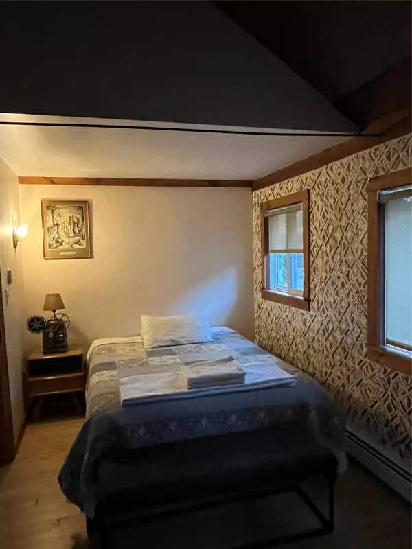 21 Second RD, Rock Hill, NY 12775