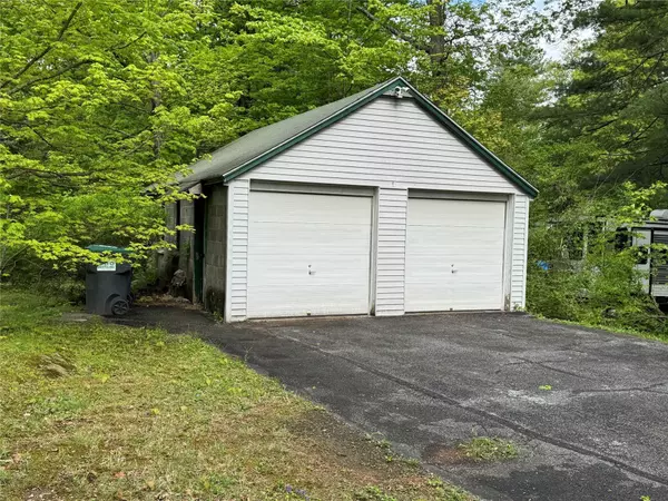 50 Harmony LN, Montgomery, NY 12549