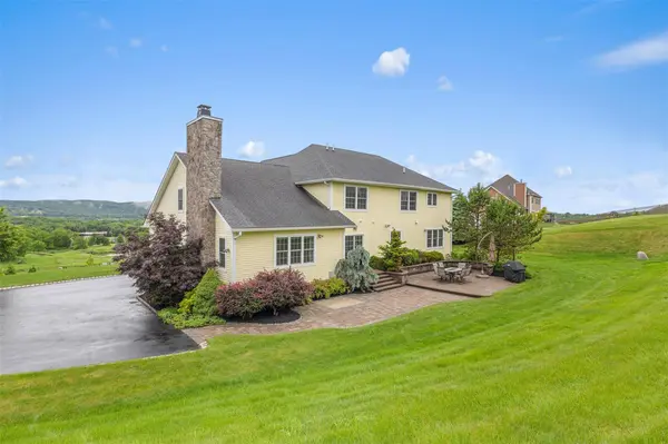 14 Eagles Watch, Warwick, NY 10990