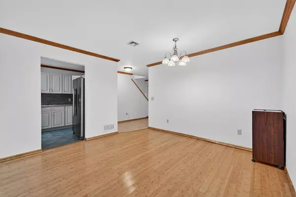 110 Deer Ct DR, Middletown, NY 10940