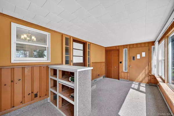 111 Apple Lane DR, Middletown, NY 10940