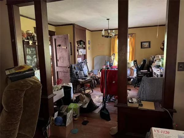 33 County Highway 17, Thompson Ridge, NY 10985