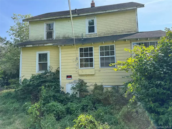 33 County Highway 17, Thompson Ridge, NY 10985