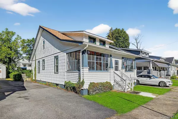 17 Nott PL, Newburgh, NY 12550