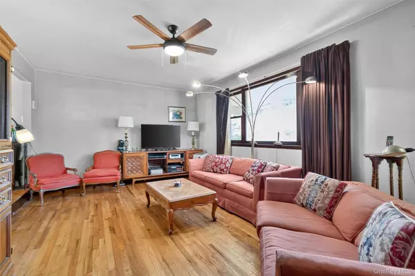 20 County Route 48, Thompson Ridge, NY 10985